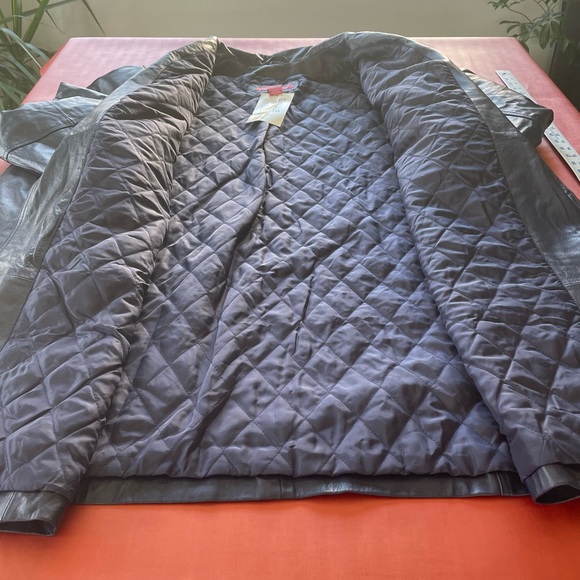 34W Women’s Genuine leather coat Navy Blue - Picture 9 of 16